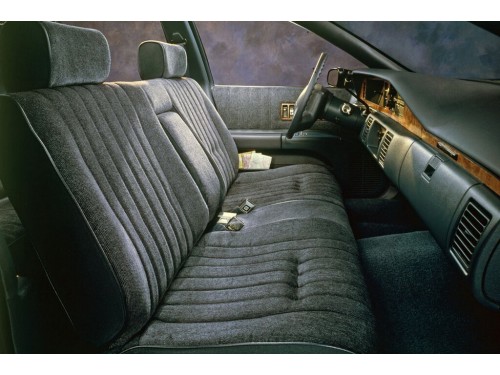 Характеристики автомобиля Chevrolet Caprice 5.7 AT Caprice Police Sedan (10.1990 - 06.1991): фото, вместимость, скорость, двигатель, топливо, масса, отзывы