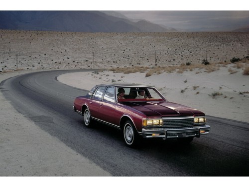 Характеристики автомобиля Chevrolet Caprice 4.1 AT Caprice Classic Sedan (California) (10.1977 - 09.1978): фото, вместимость, скорость, двигатель, топливо, масса, отзывы