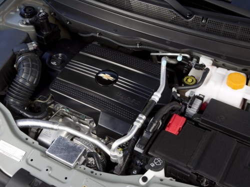 Характеристики автомобиля Chevrolet Captiva 2.4 MT LS (09.2011 - 08.2013): фото, вместимость, скорость, двигатель, топливо, масса, отзывы