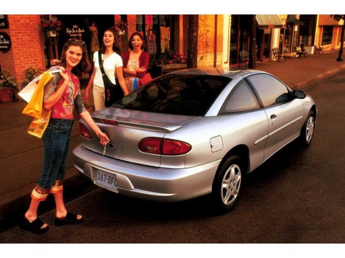 Характеристики автомобиля Chevrolet Cavalier 2.2 AT Cavalier (09.2001 - 08.2002): фото, вместимость, скорость, двигатель, топливо, масса, отзывы