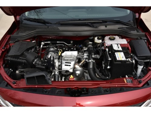 Характеристики автомобиля Chevrolet Cavalier 1.5 MT 320 Xinyue (03.2018 - 04.2020): фото, вместимость, скорость, двигатель, топливо, масса, отзывы