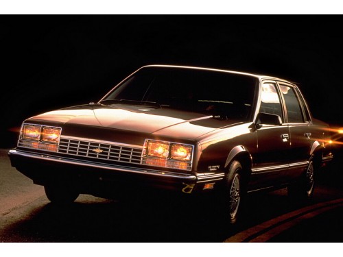 Характеристики автомобиля Chevrolet Celebrity 2.8 MFI AT Celebrity Eurosport overdrive (10.1984 - 08.1985): фото, вместимость, скорость, двигатель, топливо, масса, отзывы