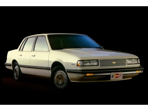 Характеристики автомобиля Chevrolet Celebrity 2.5 AT Celebrity Eurosport (09.1986 - 08.1989): фото, вместимость, скорость, двигатель, топливо, масса, отзывы