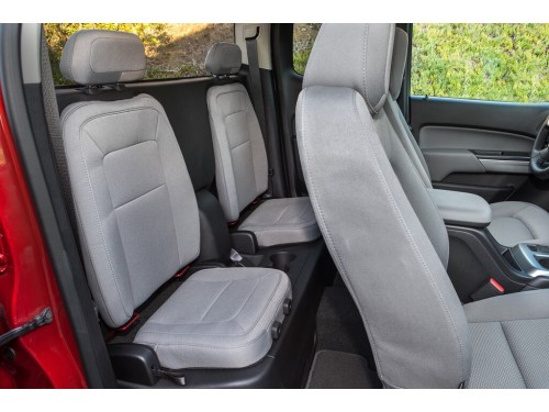 Характеристики автомобиля Chevrolet Colorado 2.5 AT Crew Cab Short Box Base (04.2014 - н.в.): фото, вместимость, скорость, двигатель, топливо, масса, отзывы