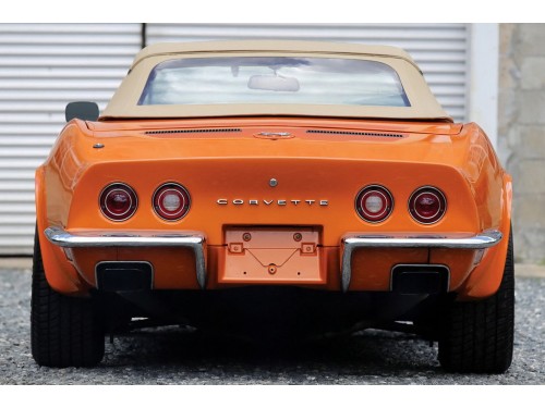 Характеристики автомобиля Chevrolet Corvette 5.7 AT Sting Ray (08.1972 - 08.1973): фото, вместимость, скорость, двигатель, топливо, масса, отзывы