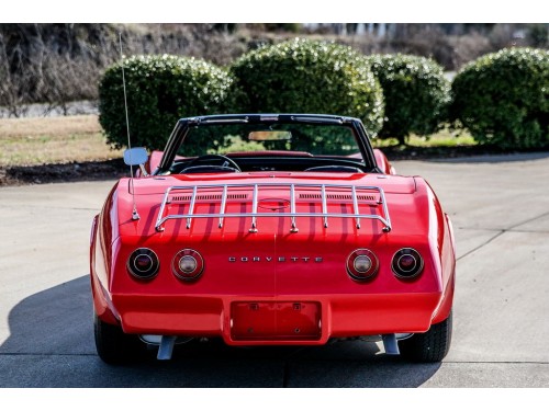 Характеристики автомобиля Chevrolet Corvette 5.7 MT Sting Ray (08.1972 - 08.1973): фото, вместимость, скорость, двигатель, топливо, масса, отзывы