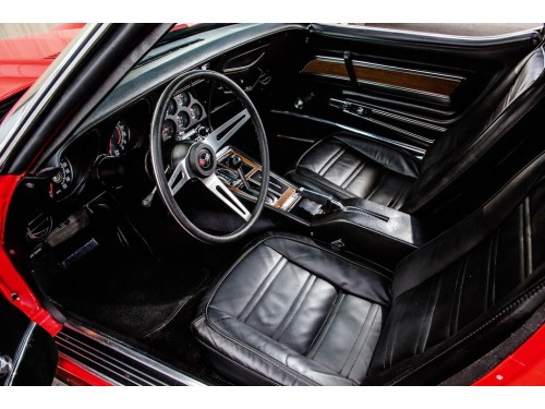 Характеристики автомобиля Chevrolet Corvette 7.4 AT Sting Ray (08.1972 - 08.1973): фото, вместимость, скорость, двигатель, топливо, масса, отзывы