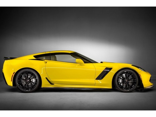 Характеристики автомобиля Chevrolet Corvette 6.2 AT 2LT (09.2013 - 05.2014): фото, вместимость, скорость, двигатель, топливо, масса, отзывы