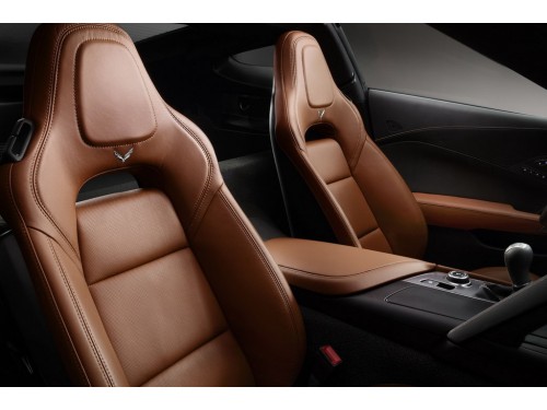 Характеристики автомобиля Chevrolet Corvette 6.2 AT 1LT (06.2014 - 01.2020): фото, вместимость, скорость, двигатель, топливо, масса, отзывы