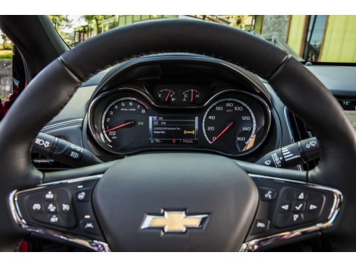 Характеристики автомобиля Chevrolet Cruze 1.4 AT LS (03.2016 - 03.2018): фото, вместимость, скорость, двигатель, топливо, масса, отзывы