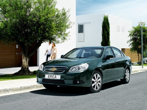 Характеристики автомобиля Chevrolet Epica 2.0 MT LT (10.2008 - 01.2013): фото, вместимость, скорость, двигатель, топливо, масса, отзывы