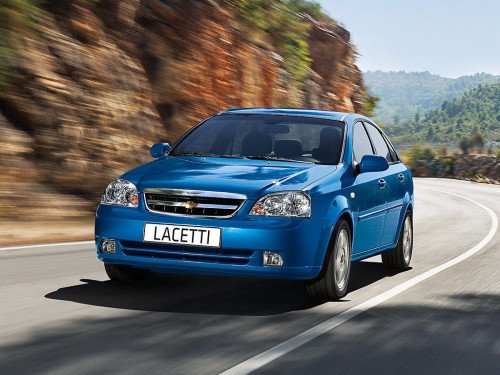 Характеристики автомобиля Chevrolet Lacetti 1.6 MT Premium (11.2004 - 06.2008): фото, вместимость, скорость, двигатель, топливо, масса, отзывы