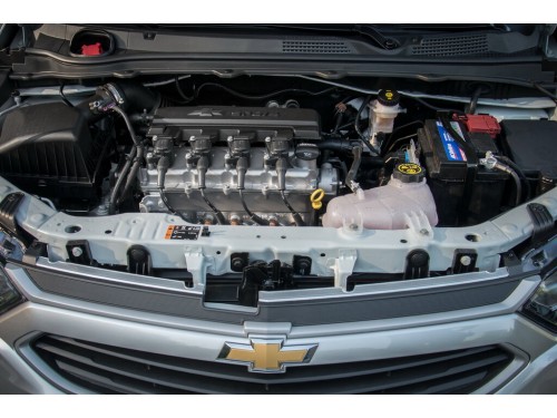 Характеристики автомобиля Chevrolet Onix 1.4 AT LT (06.2016 - 08.2019): фото, вместимость, скорость, двигатель, топливо, масса, отзывы