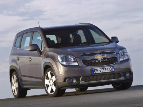 Характеристики автомобиля Chevrolet Orlando 1.8 MT LT (11.2012 - 10.2015): фото, вместимость, скорость, двигатель, топливо, масса, отзывы