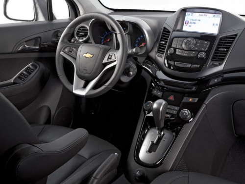 Характеристики автомобиля Chevrolet Orlando 1.8 AT LTZ (11.2012 - 10.2015): фото, вместимость, скорость, двигатель, топливо, масса, отзывы