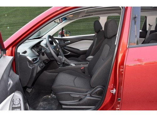 Характеристики автомобиля Chevrolet Orlando 1.3T AT 530T Enjoy (06.2020 - 06.2023): фото, вместимость, скорость, двигатель, топливо, масса, отзывы