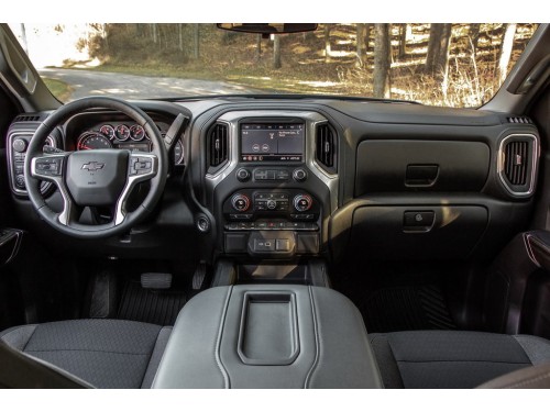Характеристики автомобиля Chevrolet Silverado 2.7 AT 4x4 Crew Cab Short Bed 1500 Work Truck (WT) (04.2020 - н.в.): фото, вместимость, скорость, двигатель, топливо, масса, отзывы