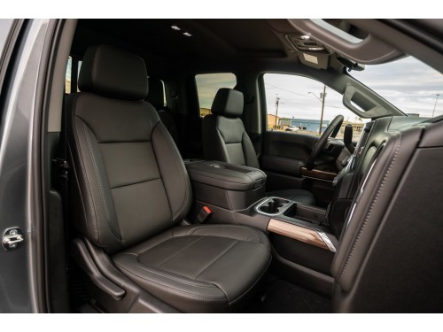 Характеристики автомобиля Chevrolet Silverado 4.3 AT 4x4 Crew Cab Standard Bed 1500 Work Truck (WT) (01.2018 - 04.2021): фото, вместимость, скорость, двигатель, топливо, масса, отзывы
