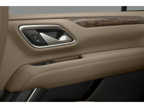 Характеристики автомобиля Chevrolet Suburban 5.3 AT 4WD RST (04.2020 - н.в.): фото, вместимость, скорость, двигатель, топливо, масса, отзывы
