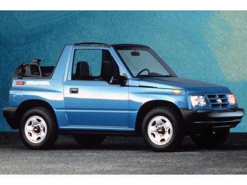 Характеристики автомобиля Chevrolet Tracker 1.6 AT Standard (06.1990 - 05.1996): фото, вместимость, скорость, двигатель, топливо, масса, отзывы
