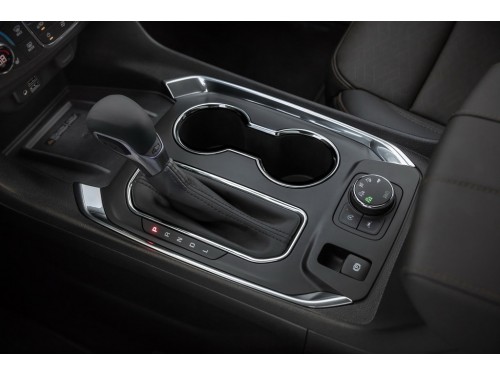 Характеристики автомобиля Chevrolet Traverse 3.6 AT AWD RS (06.2021 - н.в.): фото, вместимость, скорость, двигатель, топливо, масса, отзывы