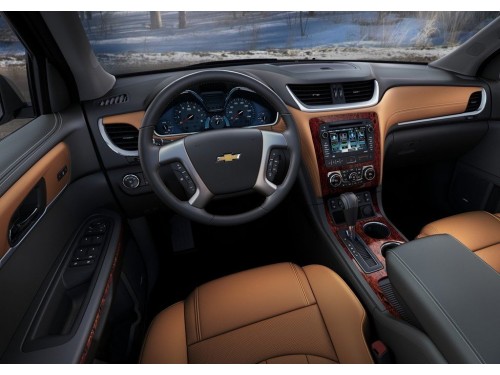 Характеристики автомобиля Chevrolet Traverse 3.6 AT AWD LTZ (10.2012 - 03.2016): фото, вместимость, скорость, двигатель, топливо, масса, отзывы