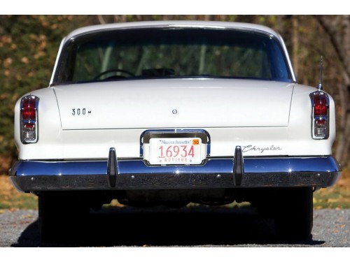 Характеристики автомобиля Chrysler 300 Letter Series 6.8 AT TorqueFlite 300H Ram Induction Coupe (10.1961 - 09.1962): фото, вместимость, скорость, двигатель, топливо, масса, отзывы
