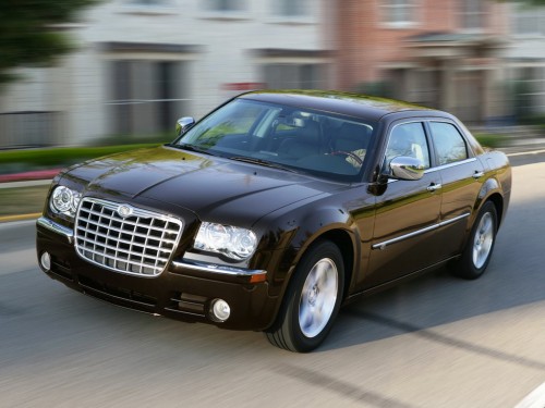 Характеристики автомобиля Chrysler 300C 3.5 AT AWD 300 Limited (06.2007 - 12.2010): фото, вместимость, скорость, двигатель, топливо, масса, отзывы