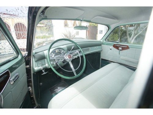 Характеристики автомобиля Chrysler Imperial 5.4 AT Crown Imperial Limousine (10.1952 - 10.1953): фото, вместимость, скорость, двигатель, топливо, масса, отзывы