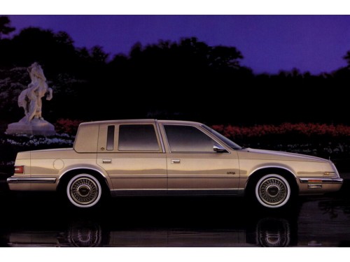 Характеристики автомобиля Chrysler Imperial 3.8 AT Imperial (10.1990 - 06.1993): фото, вместимость, скорость, двигатель, топливо, масса, отзывы