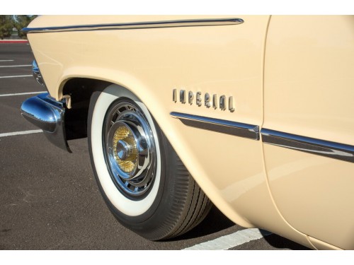 Характеристики автомобиля Chrysler Imperial 6.8 AT Imperial Crown Southampton Hardtop (10.1958 - 09.1959): фото, вместимость, скорость, двигатель, топливо, масса, отзывы