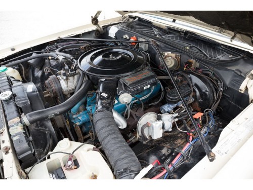 Характеристики автомобиля Chrysler New Yorker 5.2 AT Base 318-2V (11.1980 - 10.1981): фото, вместимость, скорость, двигатель, топливо, масса, отзывы
