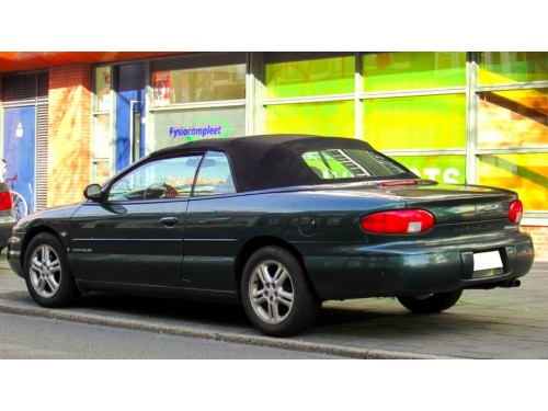 Характеристики автомобиля Chrysler Stratus 2.5 AT LX (02.1995 - 06.2000): фото, вместимость, скорость, двигатель, топливо, масса, отзывы