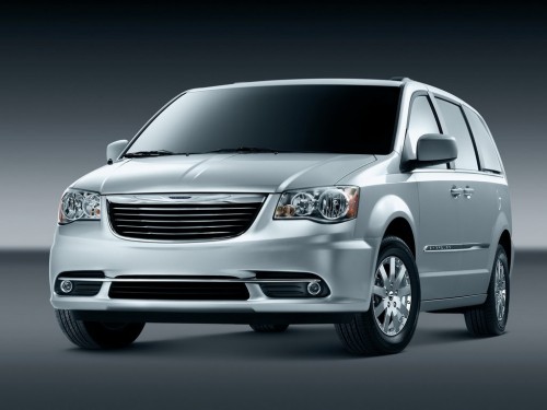 Характеристики автомобиля Chrysler Town and Country 3.6 AT Touring (10.2010 - 01.2016): фото, вместимость, скорость, двигатель, топливо, масса, отзывы