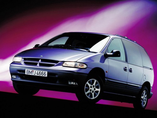 Характеристики автомобиля Chrysler Voyager 2.4 AT Base (01.1999 - 09.2000): фото, вместимость, скорость, двигатель, топливо, масса, отзывы
