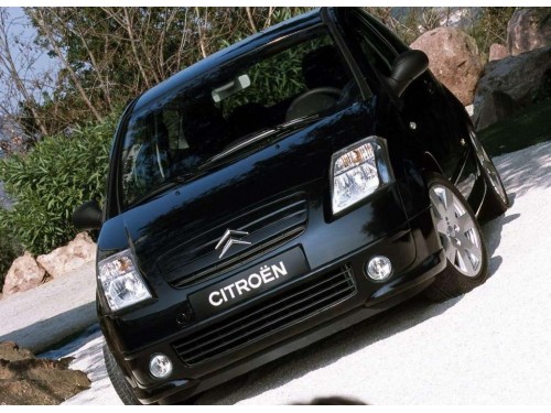 Характеристики автомобиля Citroen C2 1.4 HDi MT VSX (01.2004 - 10.2009): фото, вместимость, скорость, двигатель, топливо, масса, отзывы