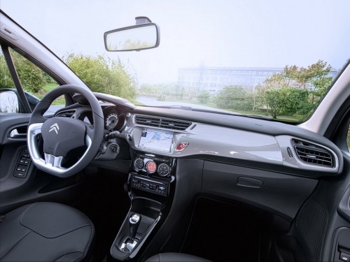 Характеристики автомобиля Citroen C3 1.4 HDi AMT (03.2013 - 01.2015): фото, вместимость, скорость, двигатель, топливо, масса, отзывы
