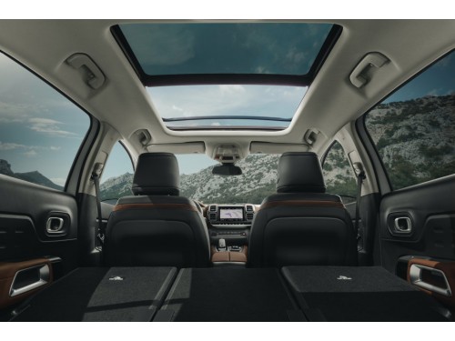Характеристики автомобиля Citroen C5 Aircross 2.0 HDi AT Live (06.2019 - 03.2022): фото, вместимость, скорость, двигатель, топливо, масса, отзывы