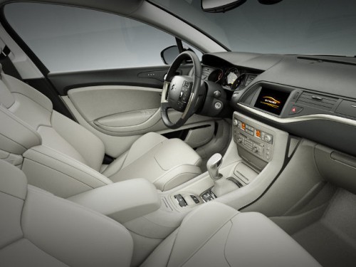 Характеристики автомобиля Citroen C5 1.6 e-HDi EGS Tendance (10.2010 - 07.2012): фото, вместимость, скорость, двигатель, топливо, масса, отзывы