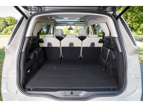 Характеристики автомобиля Citroen Grand C4 Spacetourer 1.6 HDI MT 2WD Live (11.2018 - 01.2020): фото, вместимость, скорость, двигатель, топливо, масса, отзывы