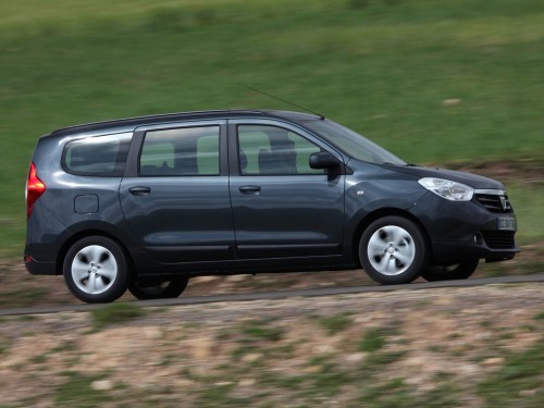 Характеристики автомобиля Dacia Lodgy 1.2 TCe MT Laureate 7P (09.2012 - 04.2015): фото, вместимость, скорость, двигатель, топливо, масса, отзывы