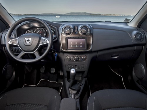 Характеристики автомобиля Dacia Sandero 1.0 TCe ECO-G MT Ambiance (01.2017 - 08.2020): фото, вместимость, скорость, двигатель, топливо, масса, отзывы
