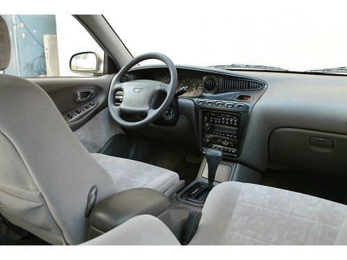 Характеристики автомобиля Daewoo Leganza 1.8 MT (04.1999 - 12.2002): фото, вместимость, скорость, двигатель, топливо, масса, отзывы