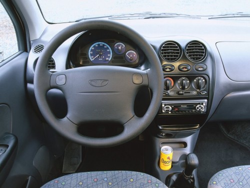 Характеристики автомобиля Daewoo Matiz 0.8 MT MX delux M 30 (04.2001 - 01.2014): фото, вместимость, скорость, двигатель, топливо, масса, отзывы