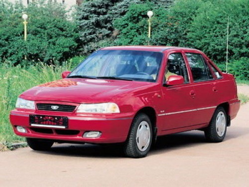 Характеристики автомобиля Daewoo Nexia 1.5 MT GLE (06.1996 - 01.2002): фото, вместимость, скорость, двигатель, топливо, масса, отзывы