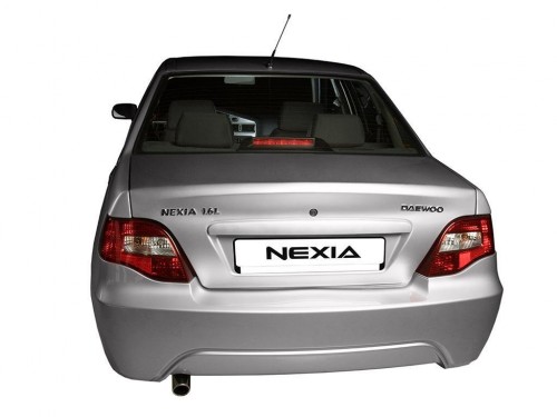 Характеристики автомобиля Daewoo Nexia 1.5 SOHC MT HC19 Business (06.2008 - 08.2013): фото, вместимость, скорость, двигатель, топливо, масса, отзывы