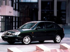Daewoo Nubira 1.6 MT SE (04.1999 - 03.2002)
