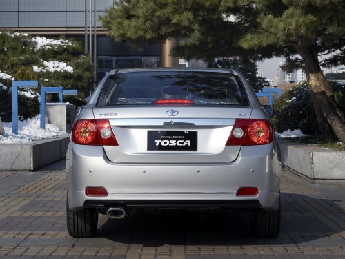 Характеристики автомобиля Daewoo Tosca 2.0 AT XK (01.2006 - 12.2007): фото, вместимость, скорость, двигатель, топливо, масса, отзывы