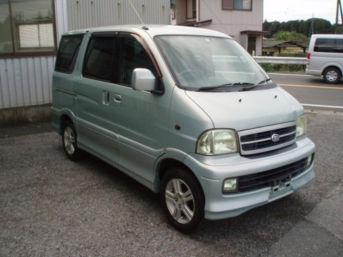 Характеристики автомобиля Daihatsu Atrai7 1.3 CL (01.2002 - 05.2002): фото, вместимость, скорость, двигатель, топливо, масса, отзывы