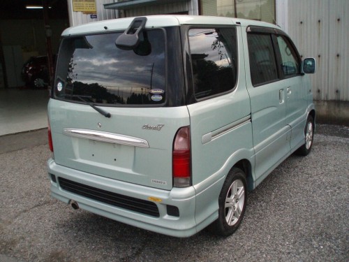 Характеристики автомобиля Daihatsu Atrai7 1.3 CL (01.2002 - 05.2002): фото, вместимость, скорость, двигатель, топливо, масса, отзывы